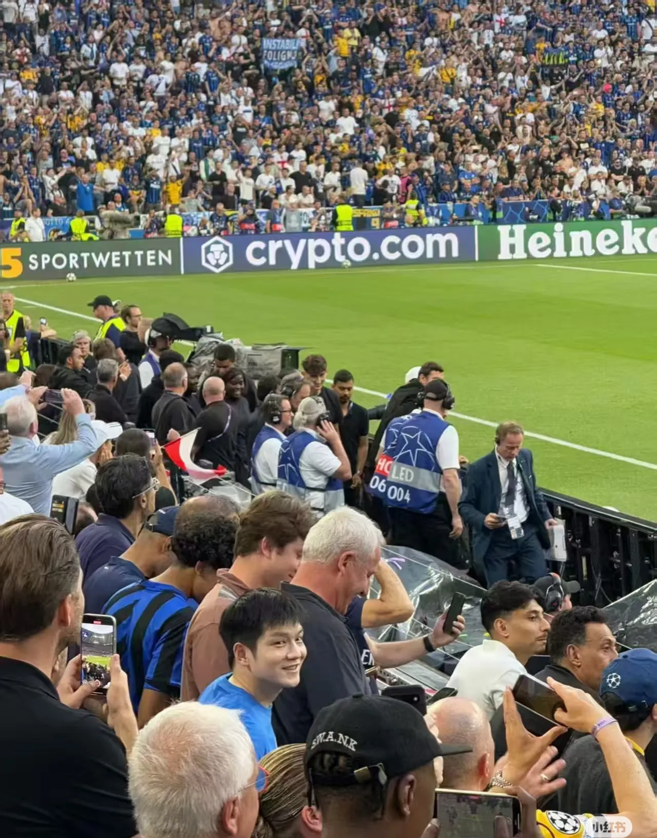 德国杯今夜再迎强敌；法兰克福强势反弹；主帅态度：管理层满意；身体对抗强度拉满 -爱游戏棋牌