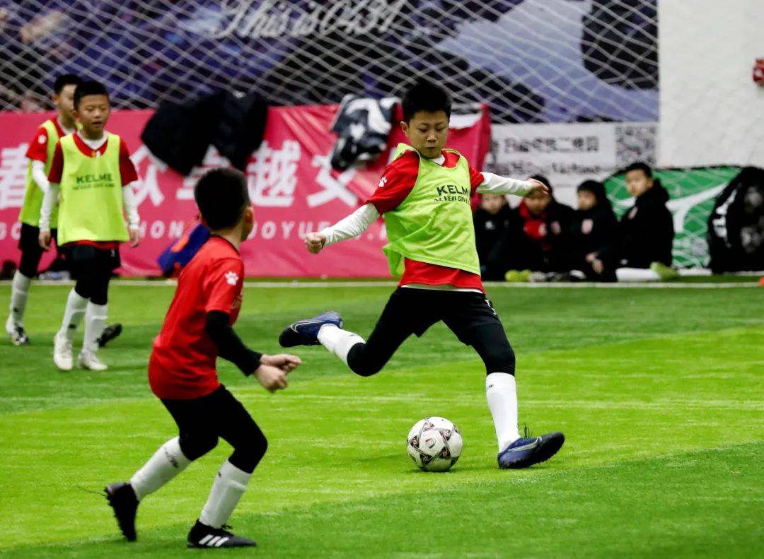 赛地聚焦：意甲赛前热度飙升，巴塞罗那内部沟通，震撼外界，高层口径保持一致的简单介绍-爱游戏体育