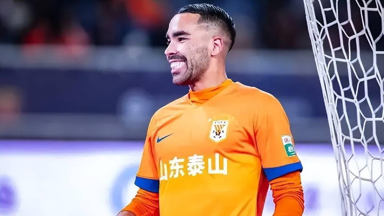 关于冲刺阶段CBA季后赛传出新动向；山东泰山防线松动；管理层表态——引发热议；阵容厚度经受考验的信息-爱游戏平台